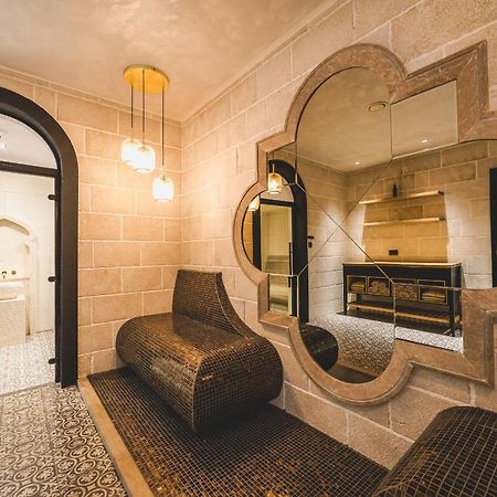 Signum Hotel ポドゴリツァ エクステリア 写真