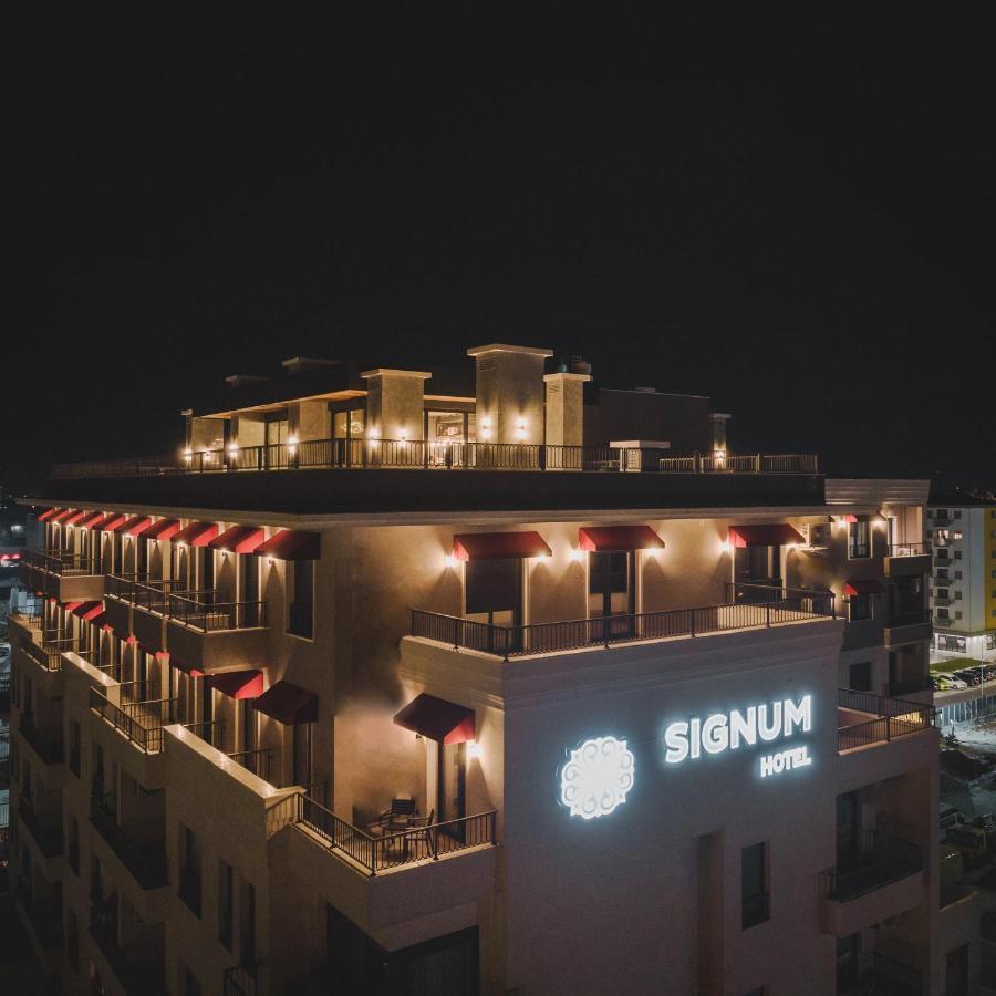 Signum Hotel ポドゴリツァ エクステリア 写真